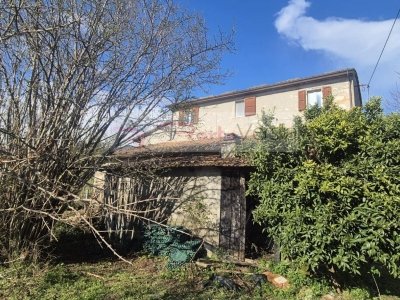 casa indipendente in vendita a Siena