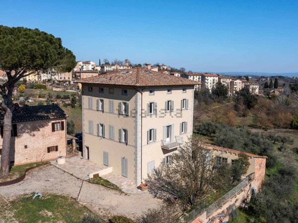 casa indipendente in vendita a Siena in zona Centro Città