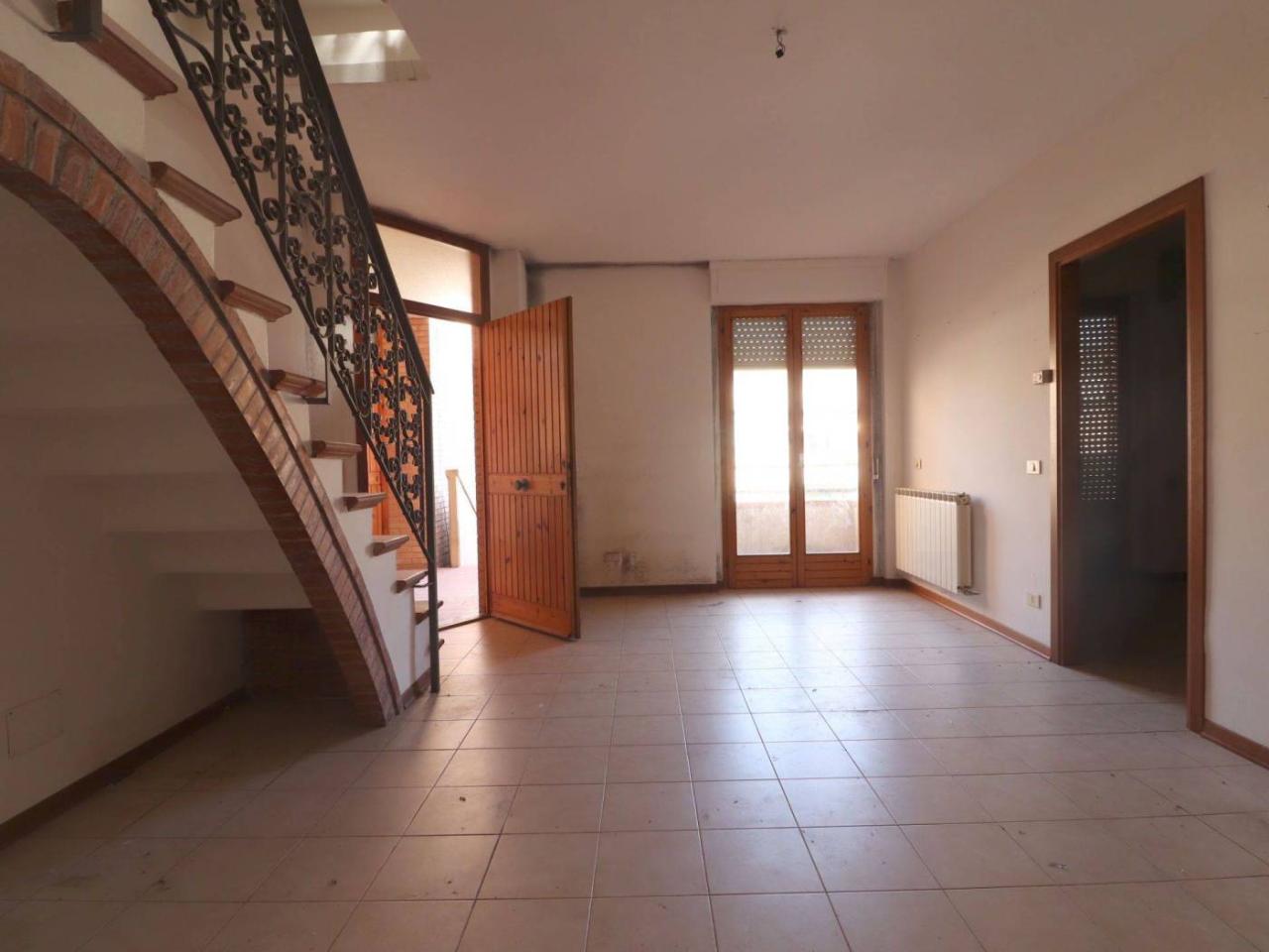 appartamento in vendita a Siena in zona Coroncina