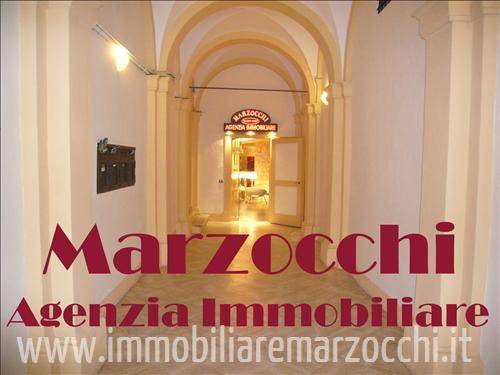 casa indipendente in vendita a Siena