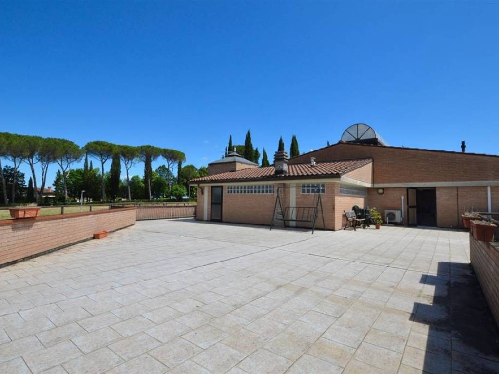 appartamento in vendita a Siena in zona Montalbuccio