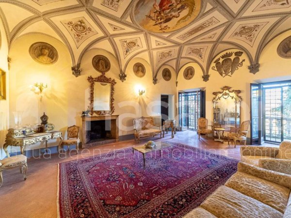 villa in vendita a Siena in zona Centro Città