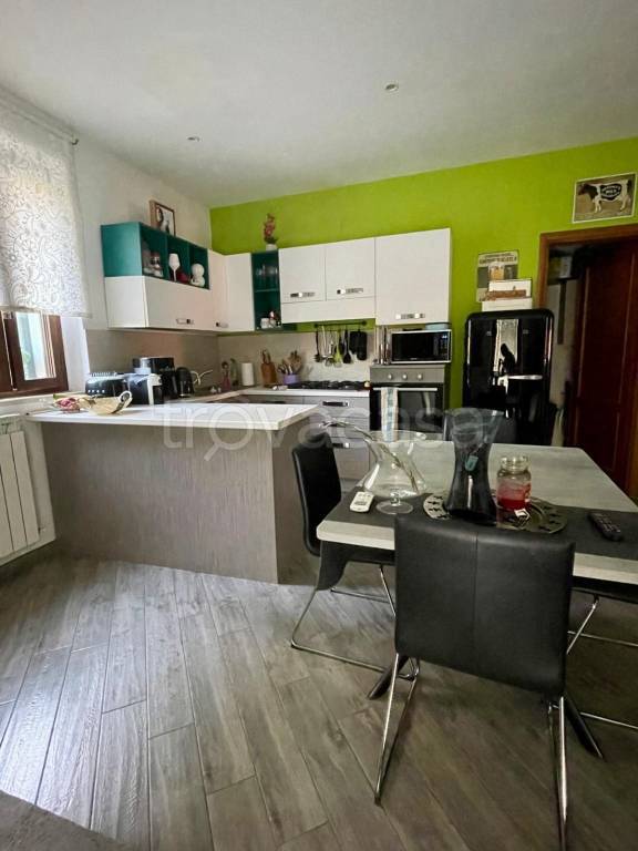 appartamento in vendita a Siena in zona Valli