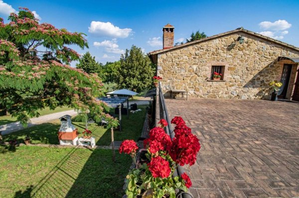 casa indipendente in vendita a Siena in zona Monteliscai