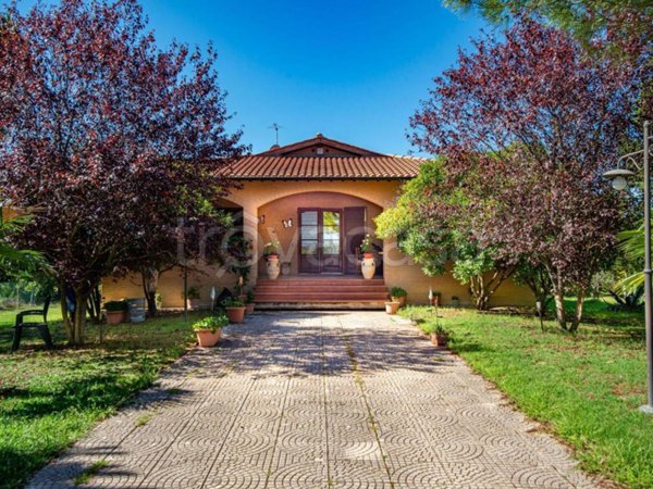 casa indipendente in vendita a Siena in zona Costafabbri