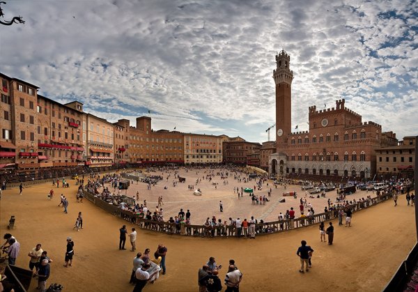 negozio in vendita a Siena in zona Centro Città