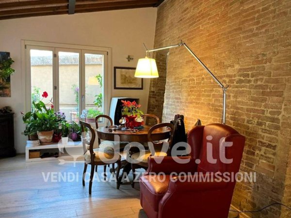 casa indipendente in vendita a Siena in zona Centro Città
