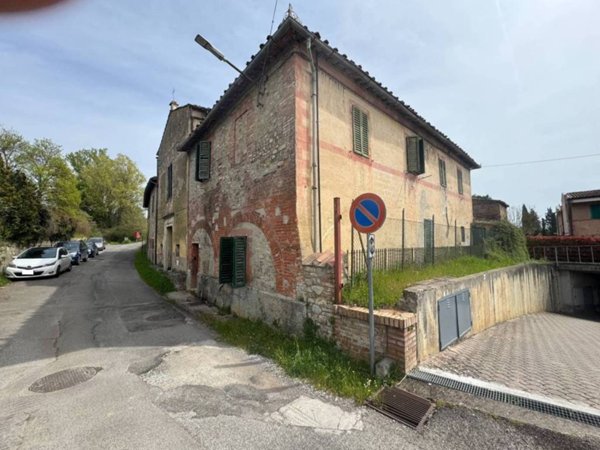 appartamento in vendita a Siena in zona Le Tolfe