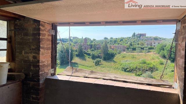 appartamento in vendita a Siena in zona Montalbuccio