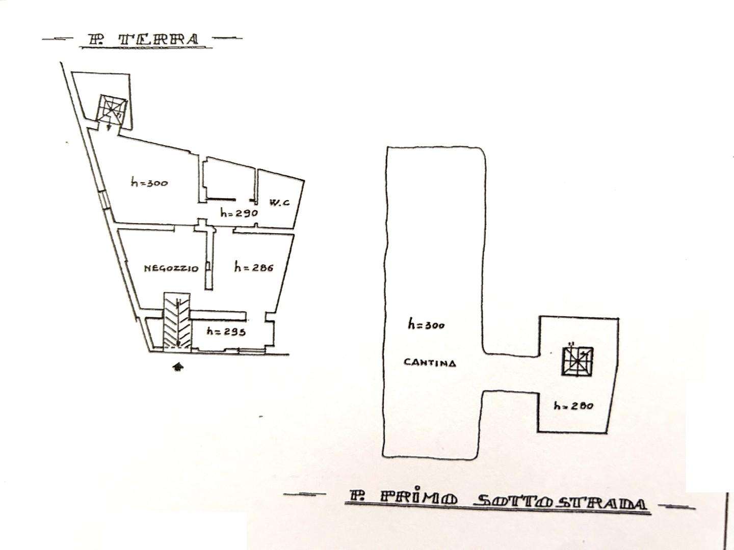 negozio in vendita a Siena in zona Centro Città