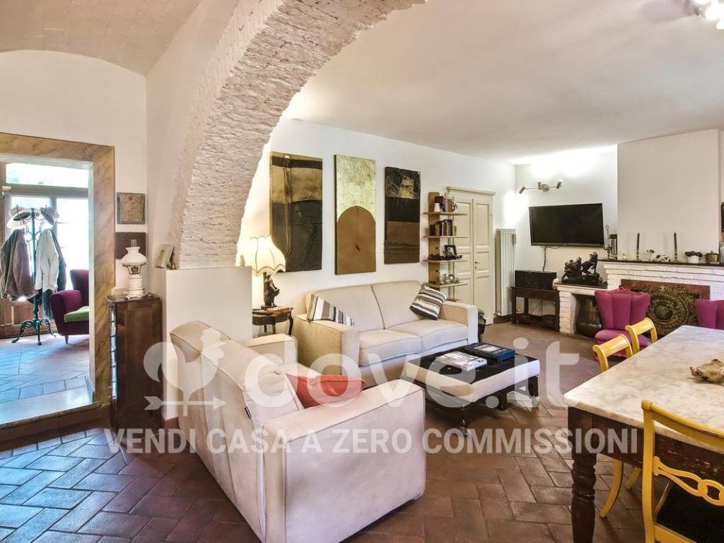 casa indipendente in vendita a Siena in zona Coroncina