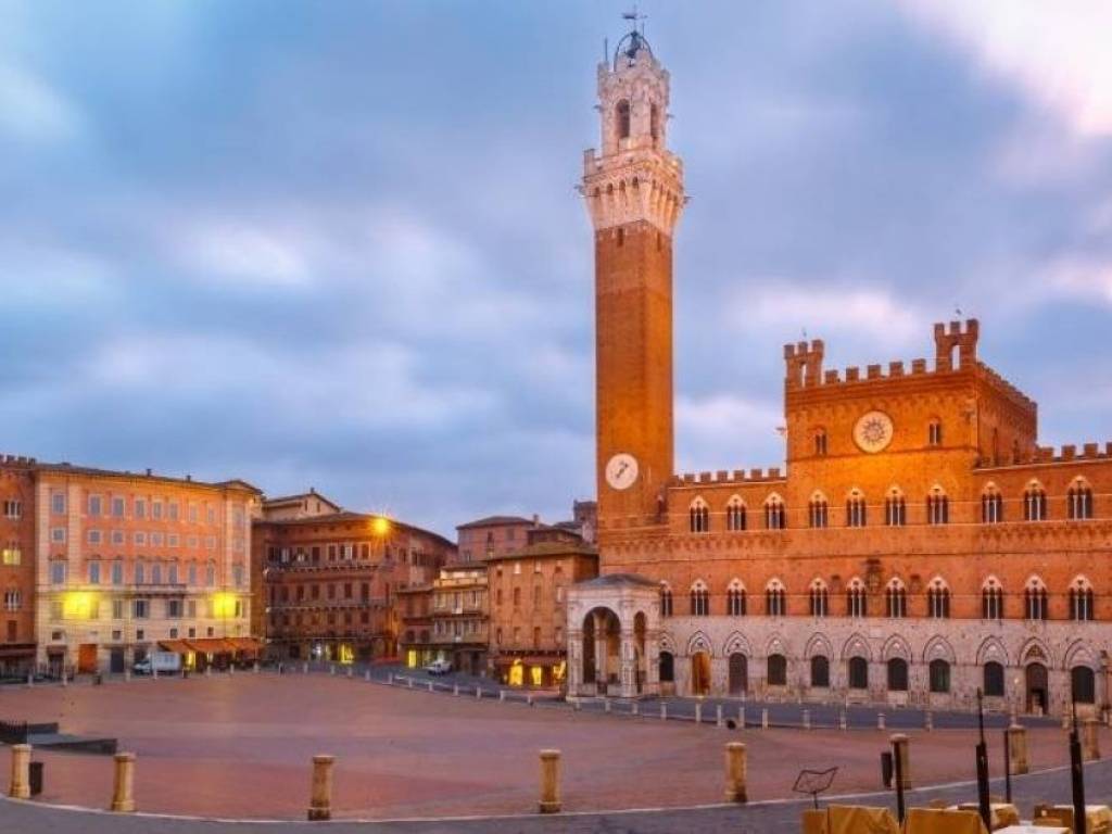 casa indipendente in vendita a Siena in zona Centro Città