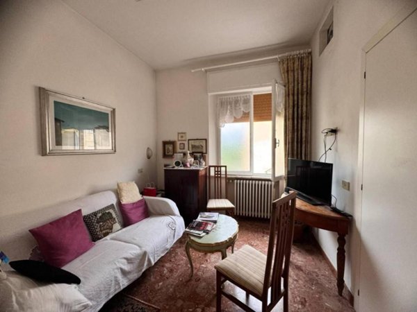 casa indipendente in vendita a Siena