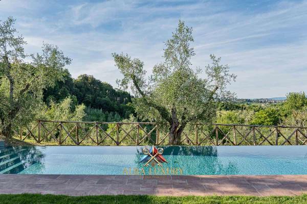 negozio in vendita a Siena in zona Centro Città