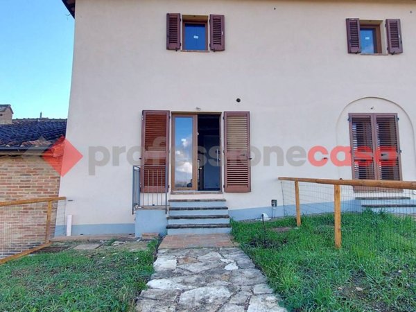 appartamento in vendita a Siena in zona Isola d'Arbia