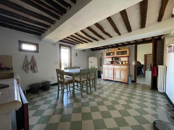 appartamento in vendita a Siena in zona Montalbuccio