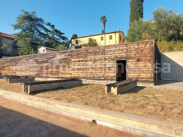 negozio in vendita a Siena