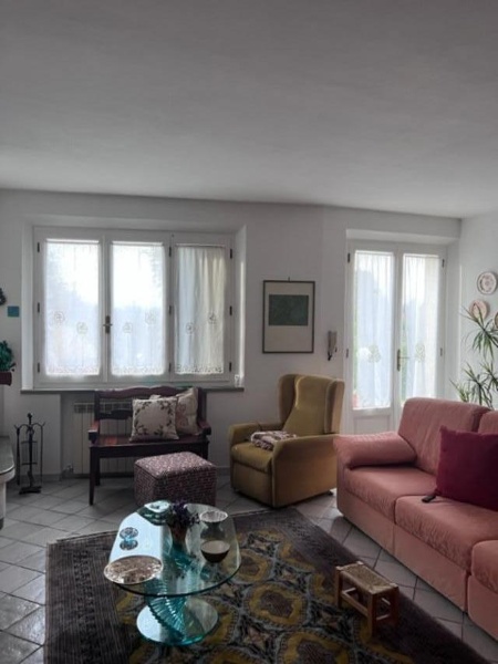 casa indipendente in vendita a Siena