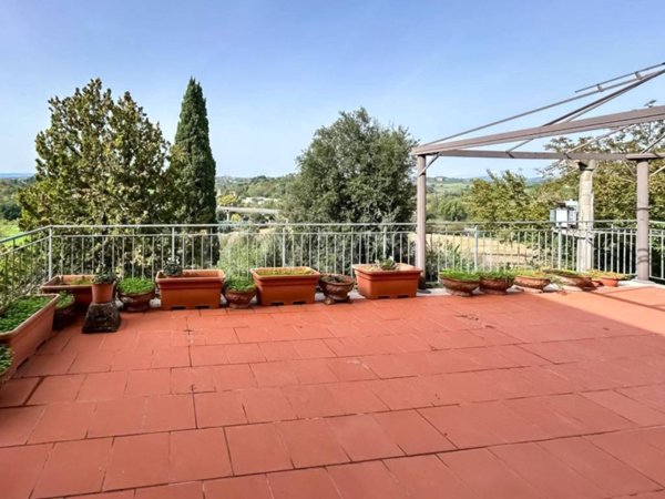 appartamento in vendita a Siena in zona Taverne d'Arbia
