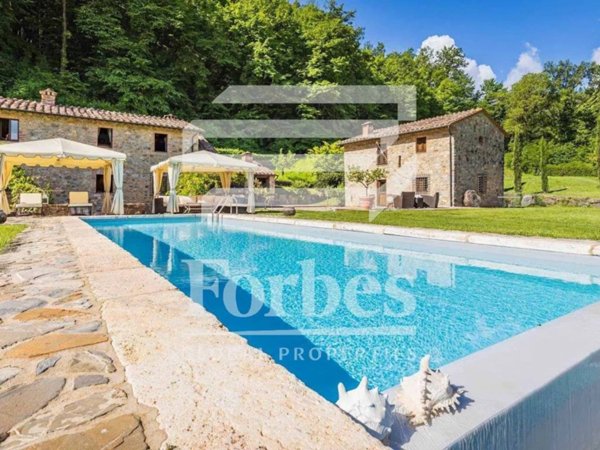 casa indipendente in vendita a Siena in zona Centro Città