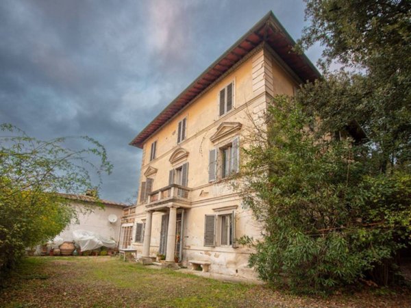 intera palazzina in vendita a Siena in zona San Miniato