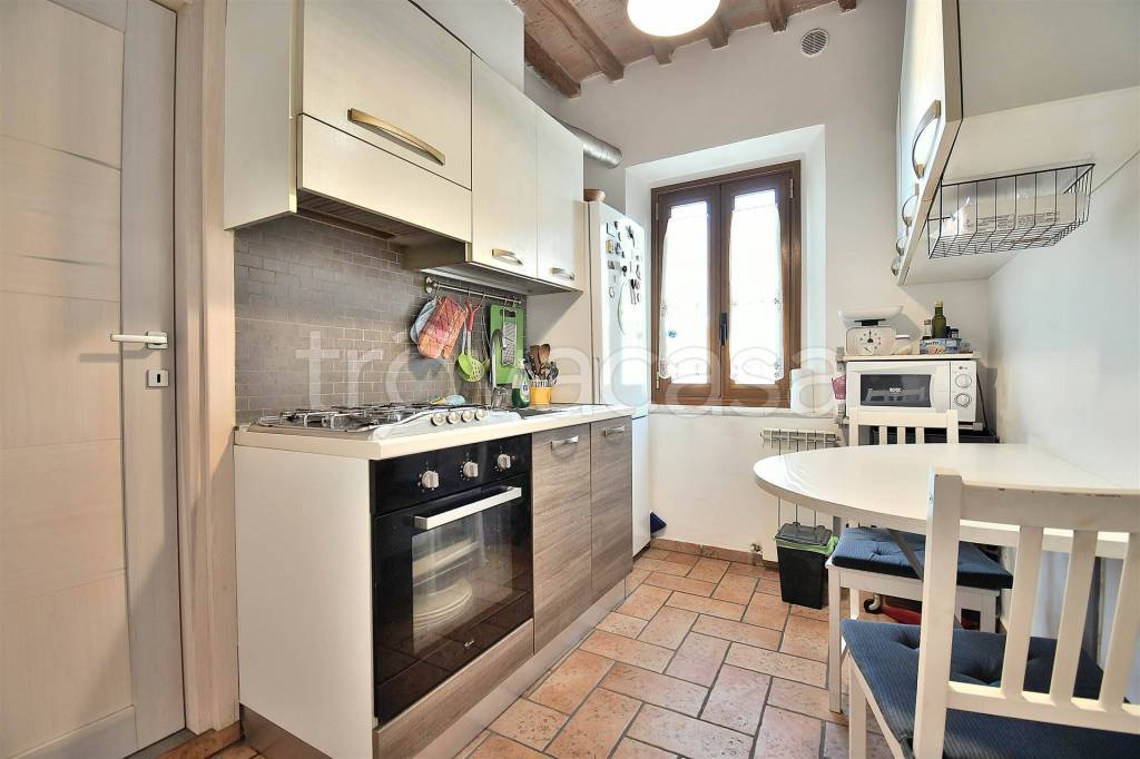 appartamento in vendita a Siena in zona Taverne d'Arbia