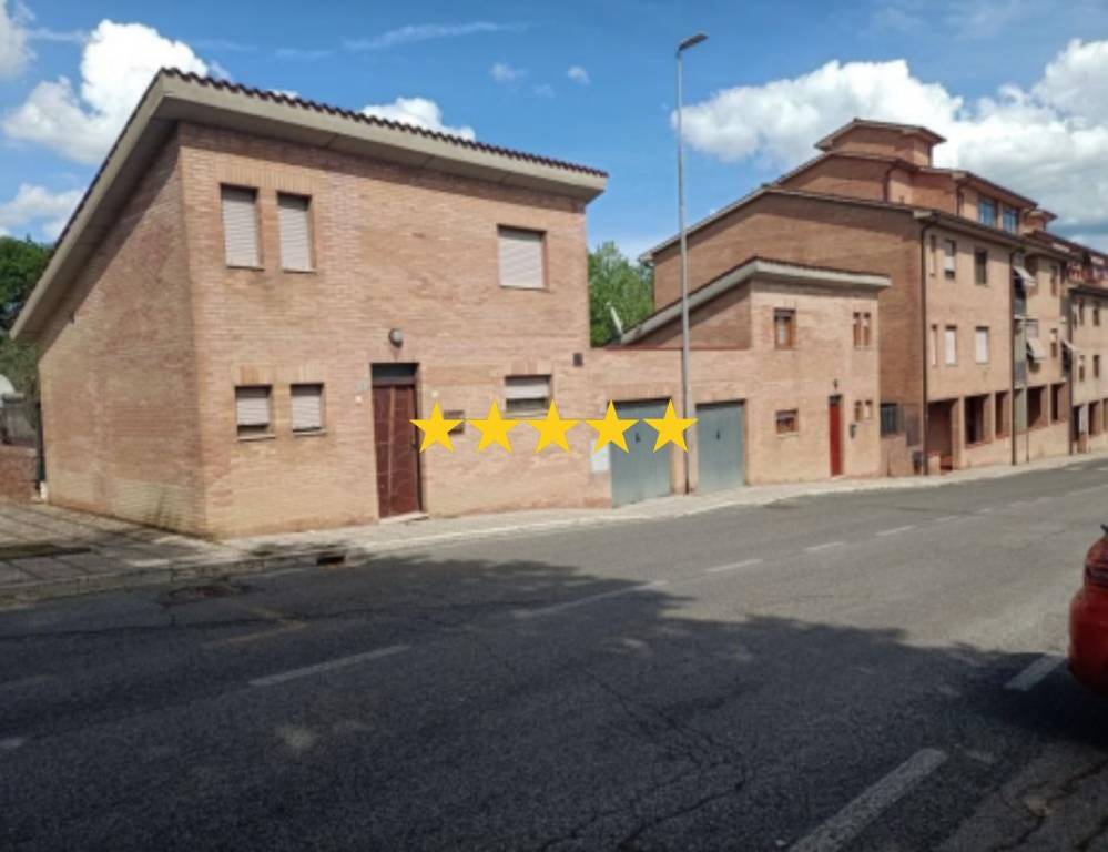 appartamento in vendita a Siena in zona Taverne d'Arbia