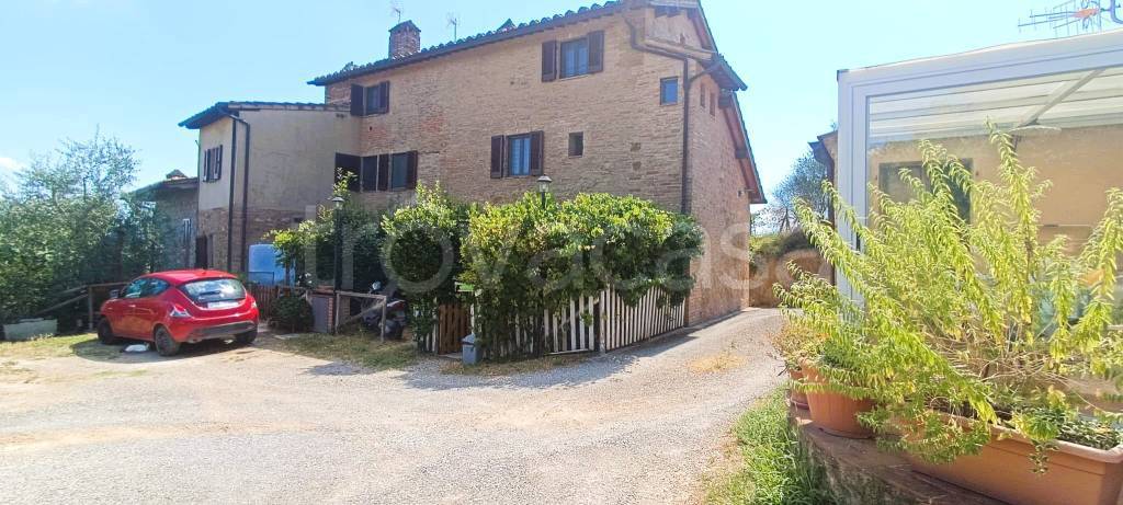 casa indipendente in vendita a Siena in zona Costalpino