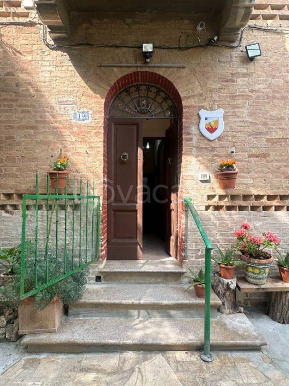 casa indipendente in vendita a Siena in zona Centro Città