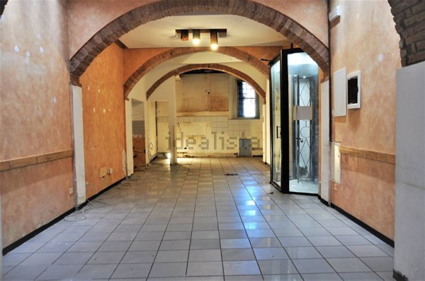 negozio in vendita a Siena