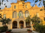 casa indipendente in vendita a Siena in zona Centro Città