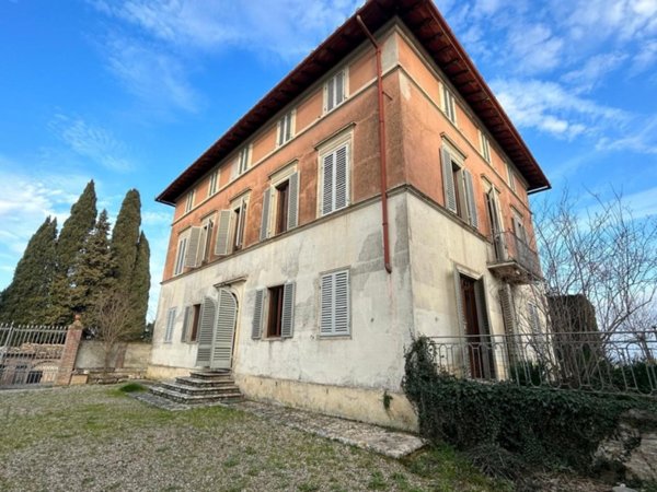 casa indipendente in vendita a Siena