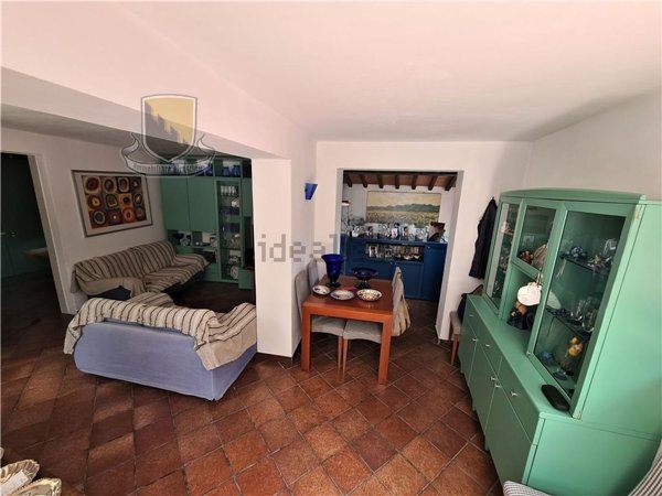casa indipendente in vendita a Siena