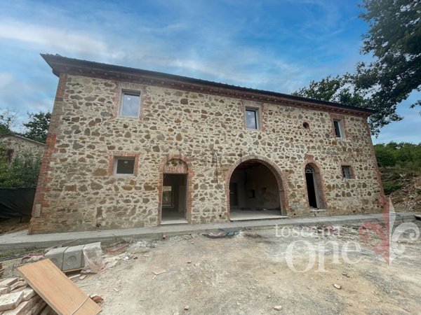 casa indipendente in vendita a Siena