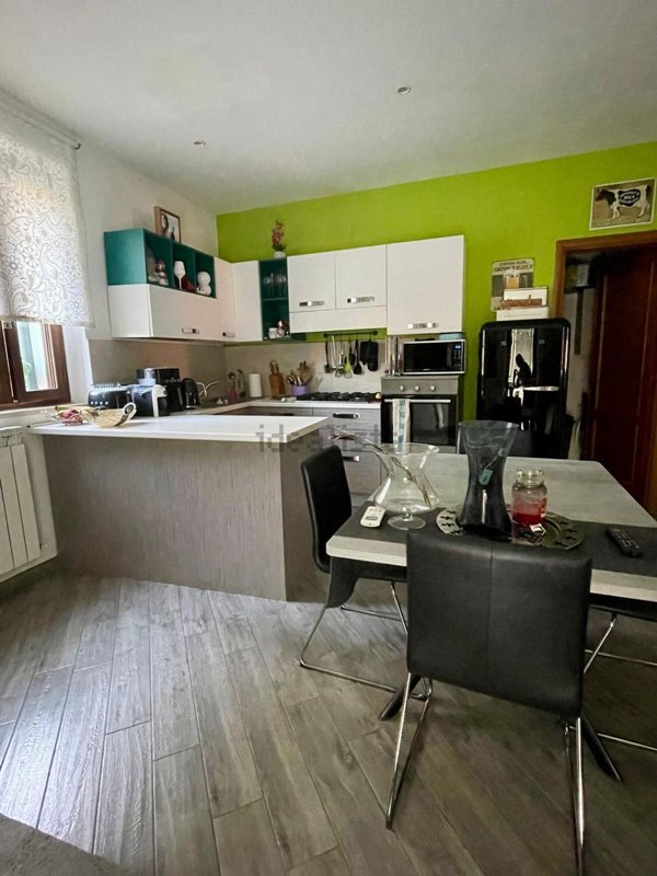 appartamento in vendita a Siena in zona Valli