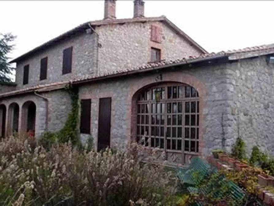 casa indipendente in vendita a Siena