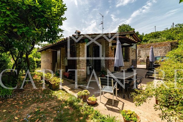 esavano in vendita a Siena in zona Centro Città