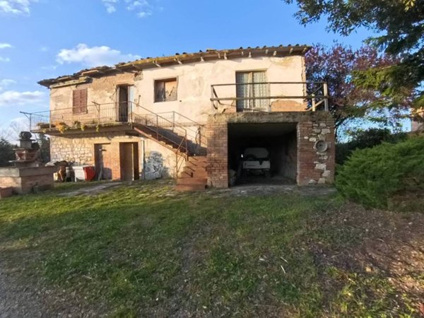 casa indipendente in vendita a Siena in zona San'Andrea a Montecchio