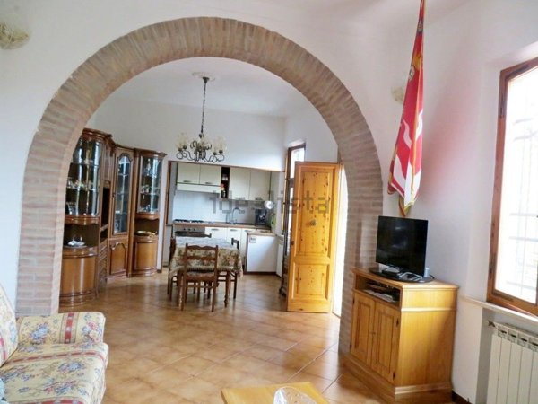 appartamento in vendita a Siena in zona Abbadia