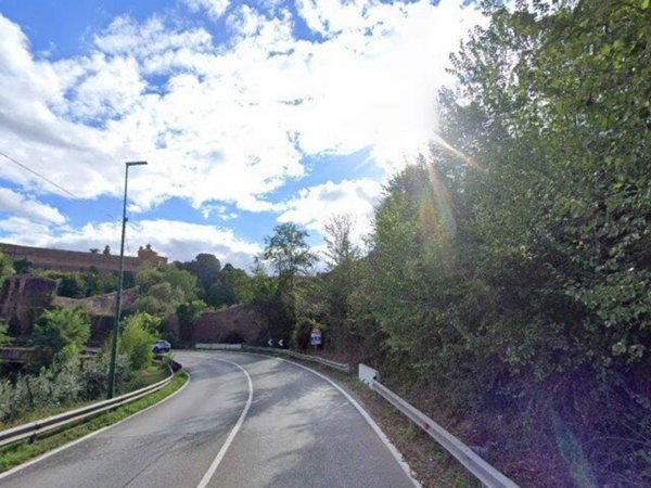 terreno edificabile in vendita a Siena