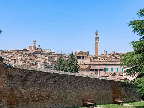 appartamento in vendita a Siena in zona Centro Città