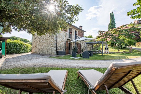 casale in vendita a Siena in zona Monteliscai