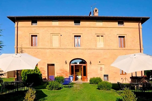 casa indipendente in vendita a Siena