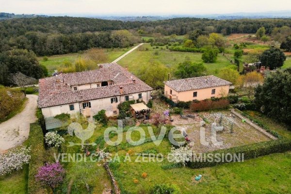 casale in vendita a Siena in zona Centro Città