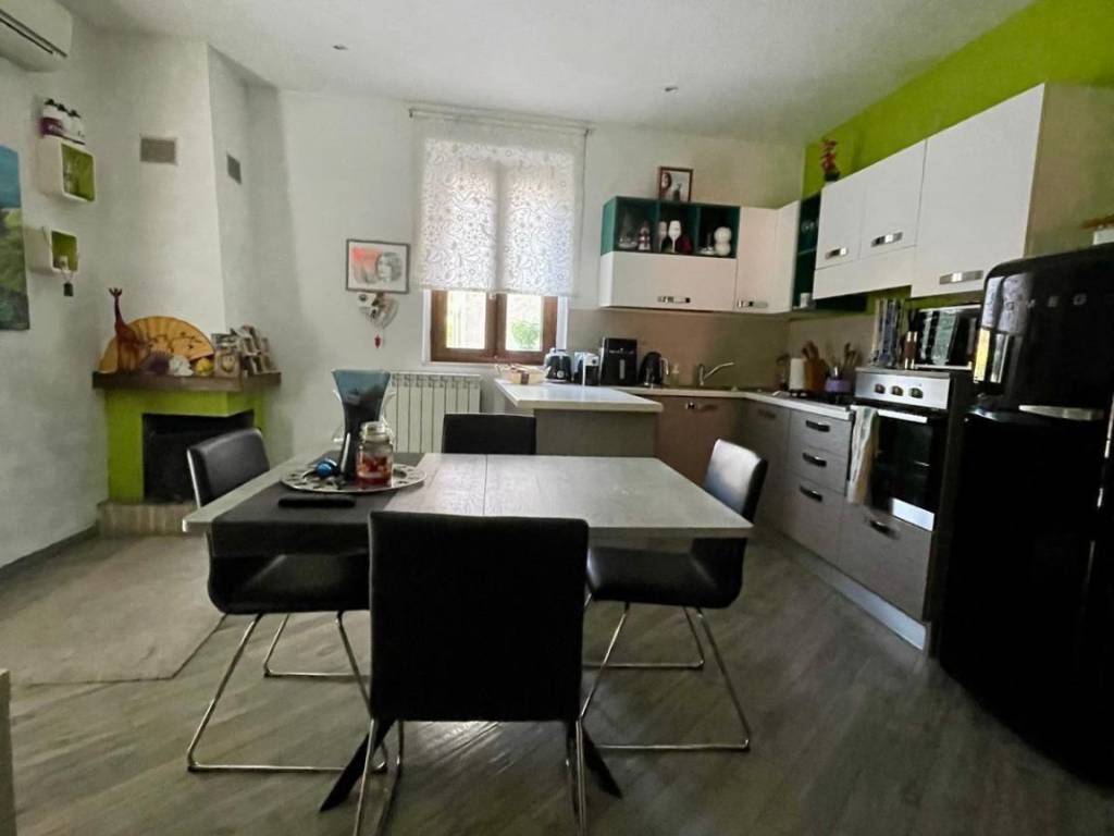 appartamento in vendita a Siena in zona Valli