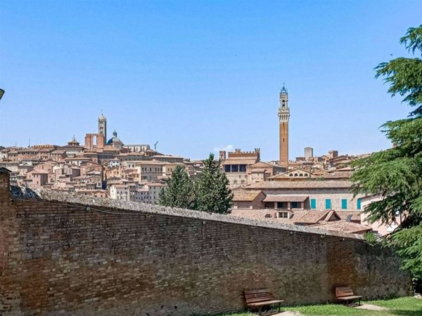 appartamento in vendita a Siena in zona Centro Città
