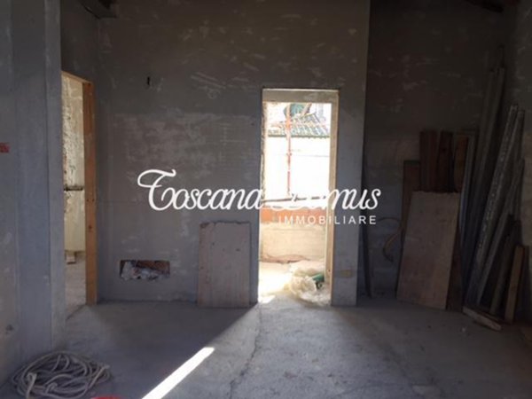 appartamento in vendita a Siena in zona Le Tolfe