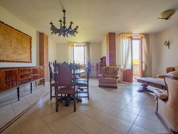 casa indipendente in vendita a Siena