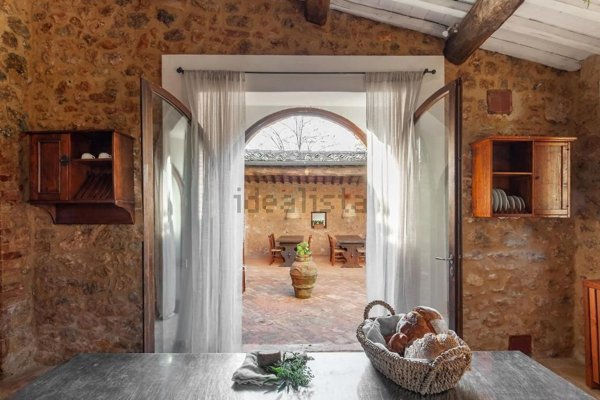 casa indipendente in vendita a Siena in zona Le Scotte