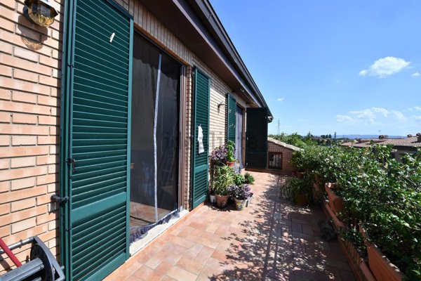 casa indipendente in vendita a Siena in zona Coroncina